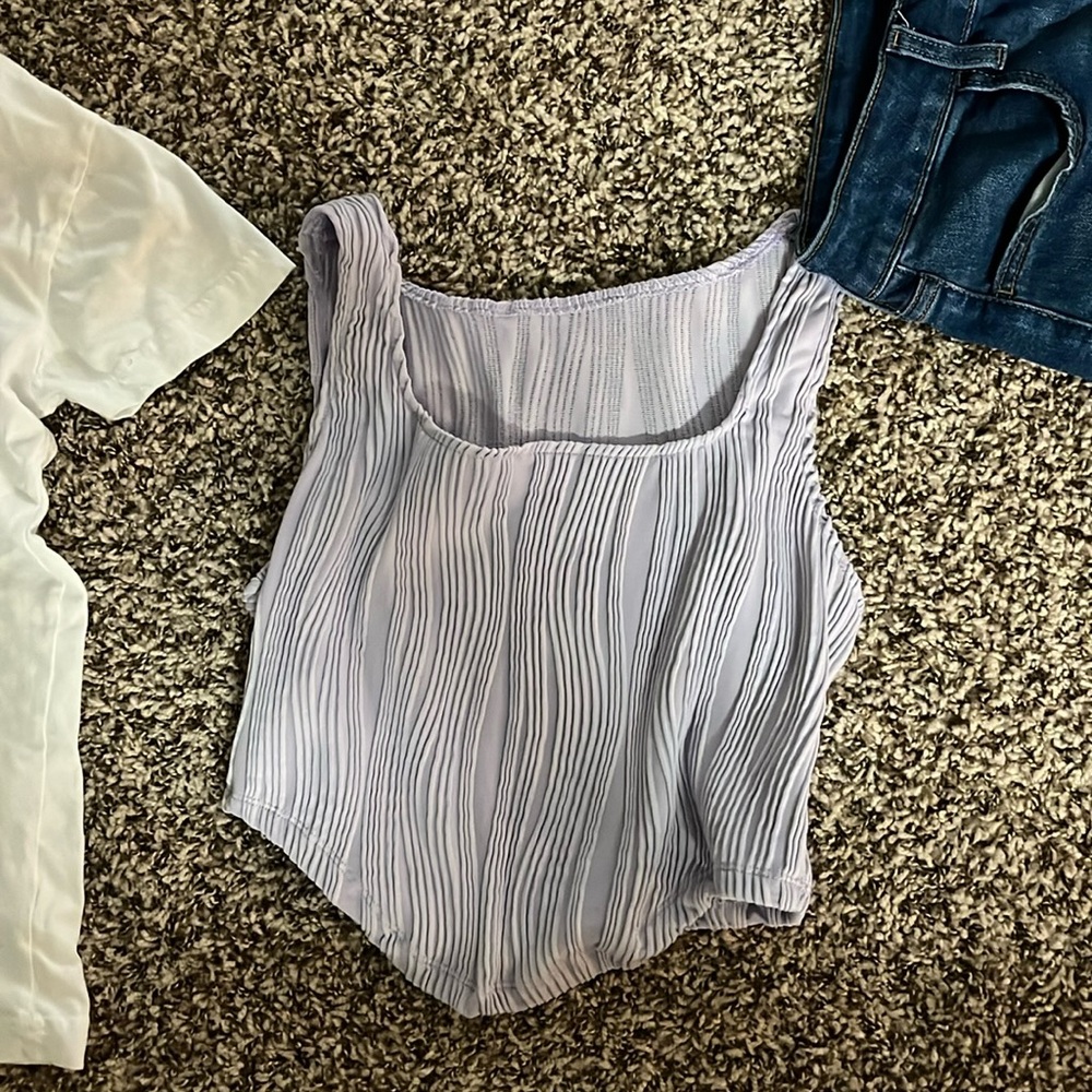 Rarely worn. So cute for the summer!